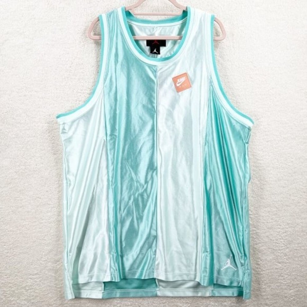 Jordan Jump man Green Jersey XXL NWT